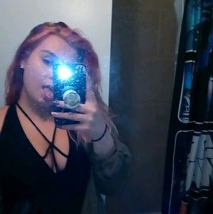 Meet your Posher, Kayla